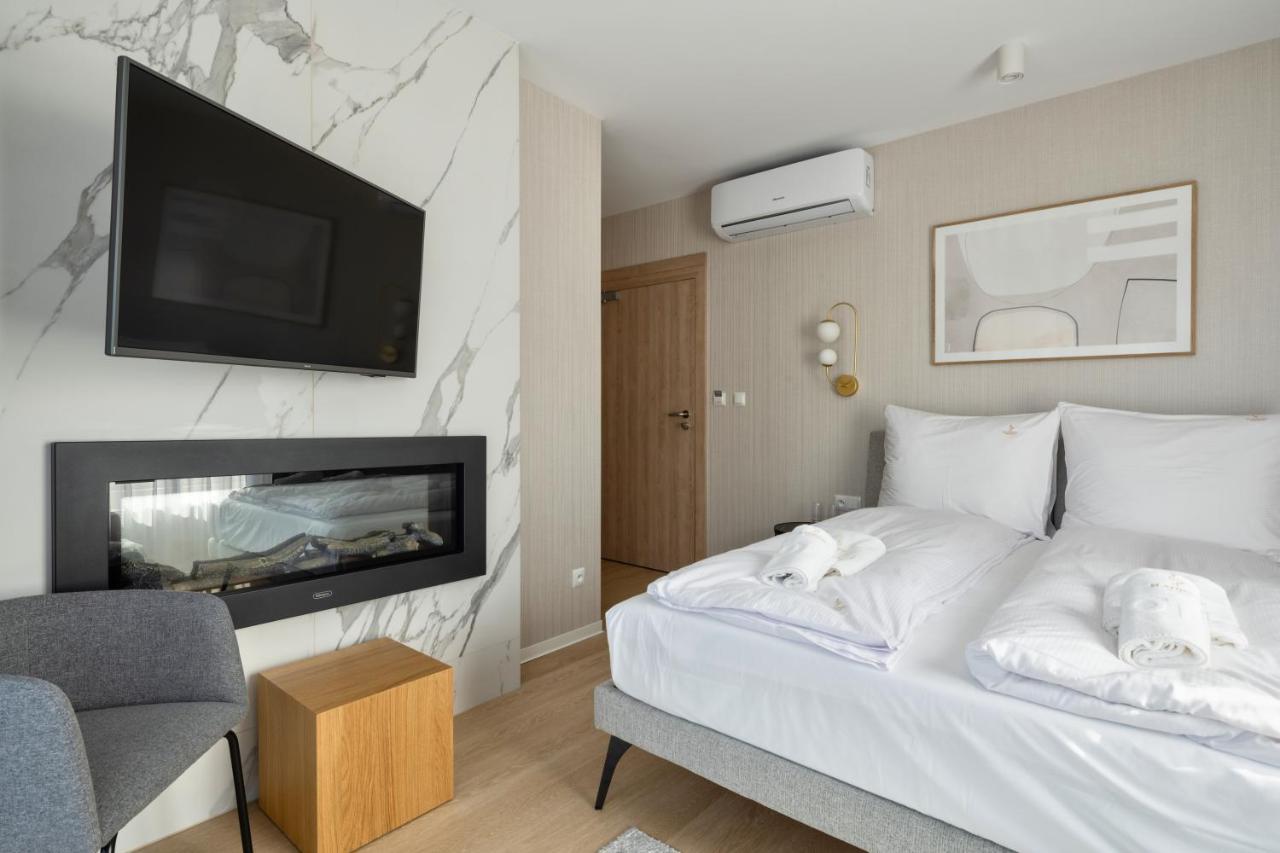 Flamingo Residence Apart Hotel จีฟโนฟ ภายนอก รูปภาพ